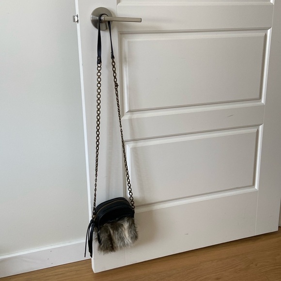 Faux Leather + Fur Crossbody Chain Strap - Picture 7 of 7